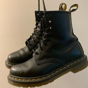 Dr. Martens 8-eyed boots
